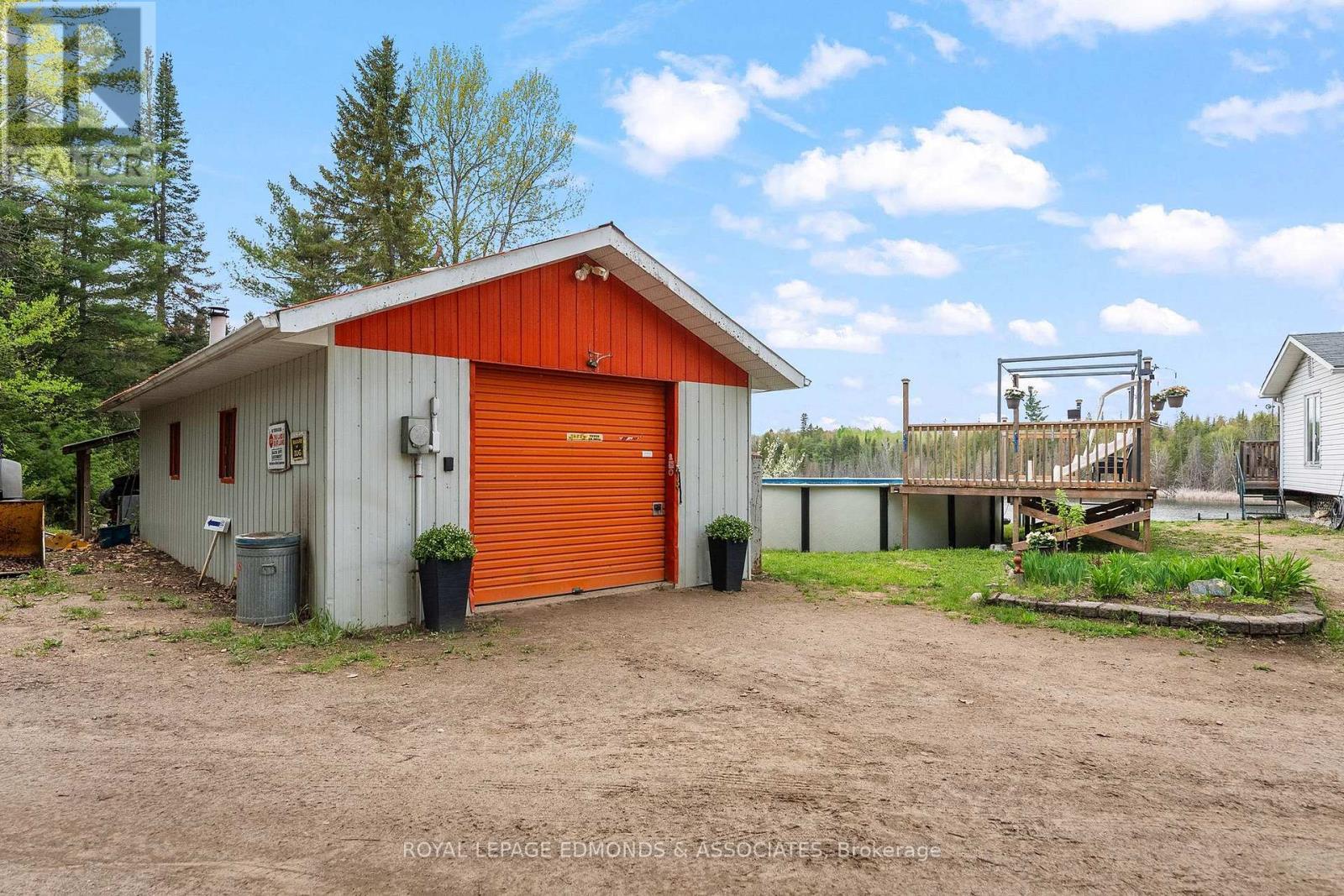 












164 GARDEN LAKE TRAIL

,
Whitewater Region,




Ontario
K0J1Y0

