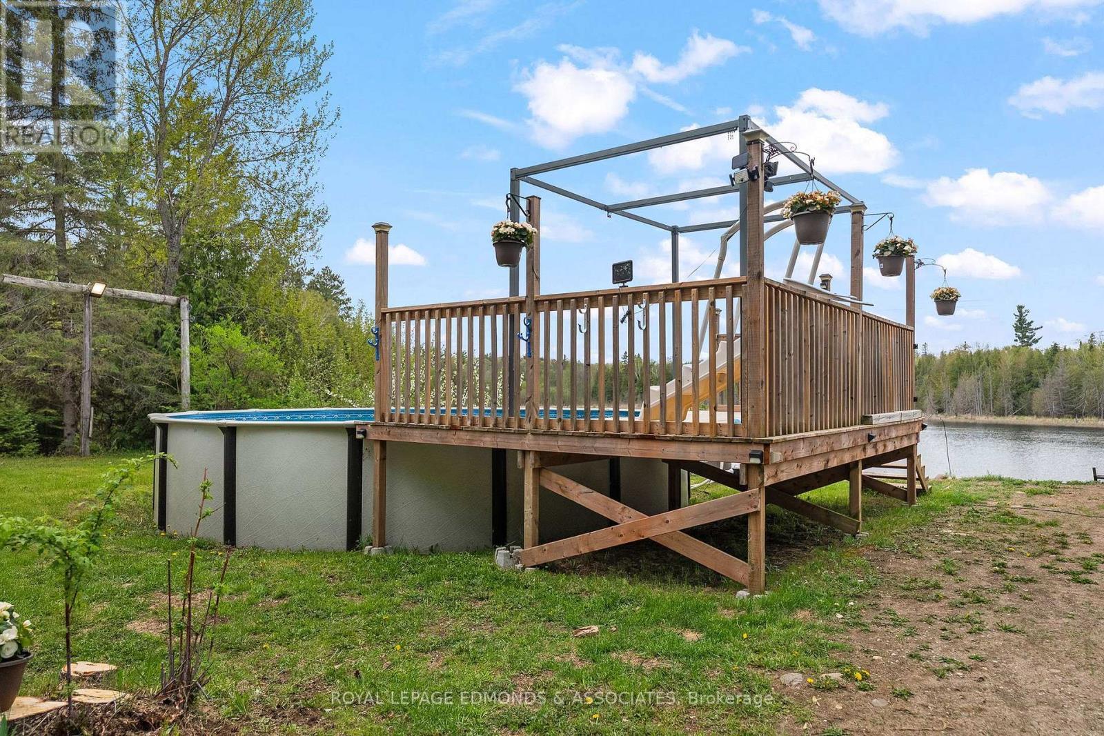 












164 GARDEN LAKE TRAIL

,
Whitewater Region,




Ontario
K0J1Y0

