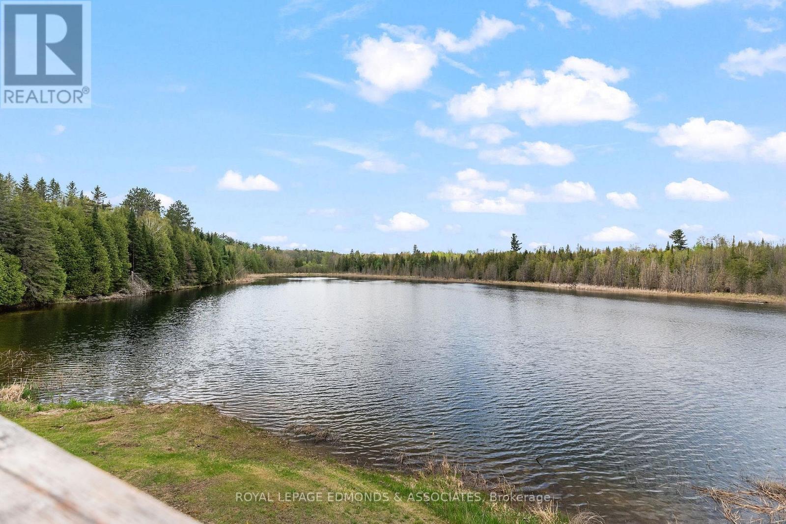 












164 GARDEN LAKE TRAIL

,
Whitewater Region,




Ontario
K0J1Y0

