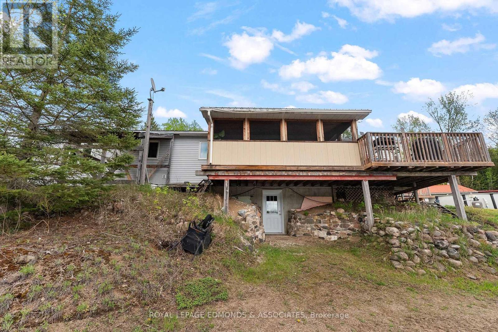 












164 GARDEN LAKE TRAIL

,
Whitewater Region,




Ontario
K0J1Y0

