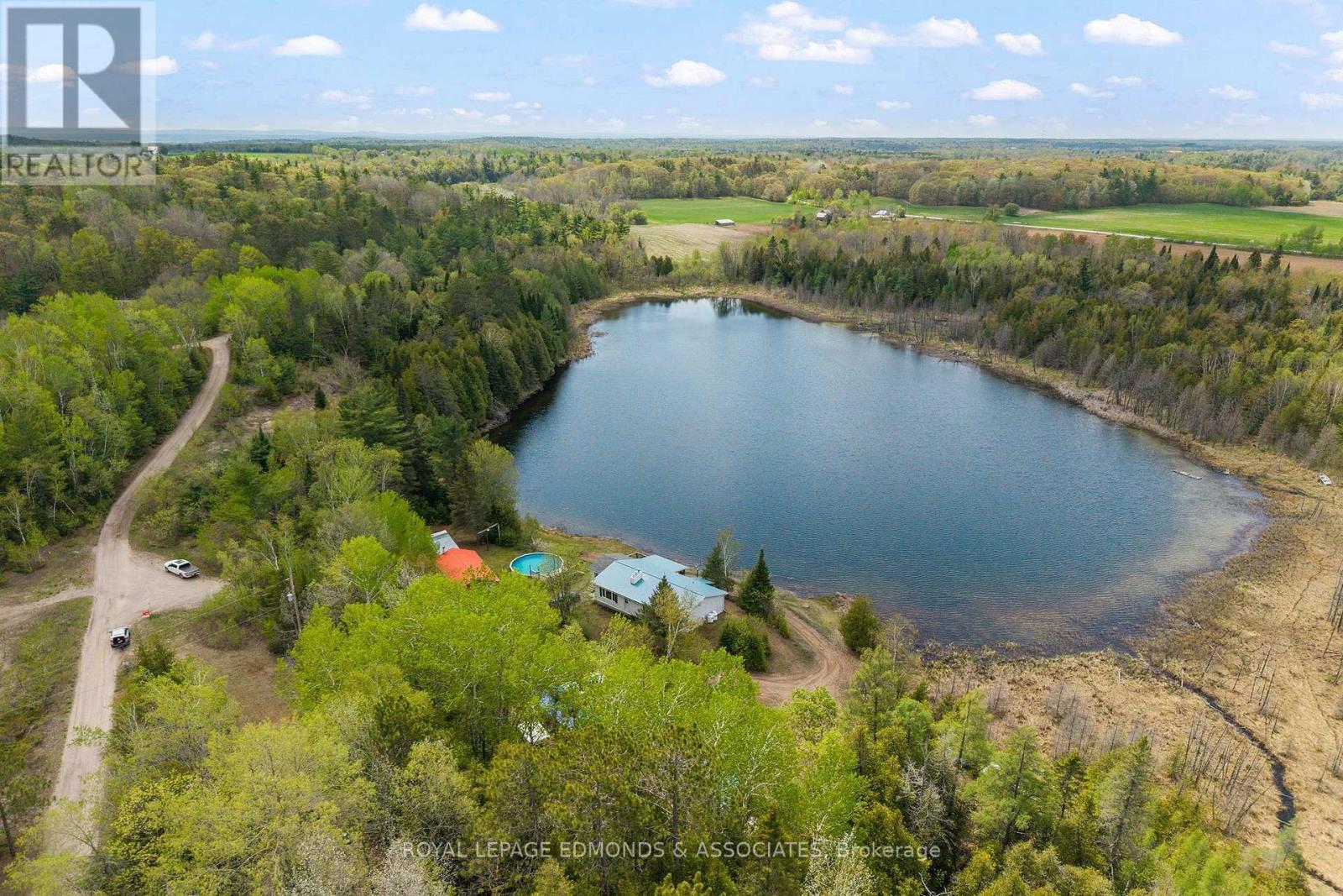












164 GARDEN LAKE TRAIL

,
Whitewater Region,




Ontario
K0J1Y0

