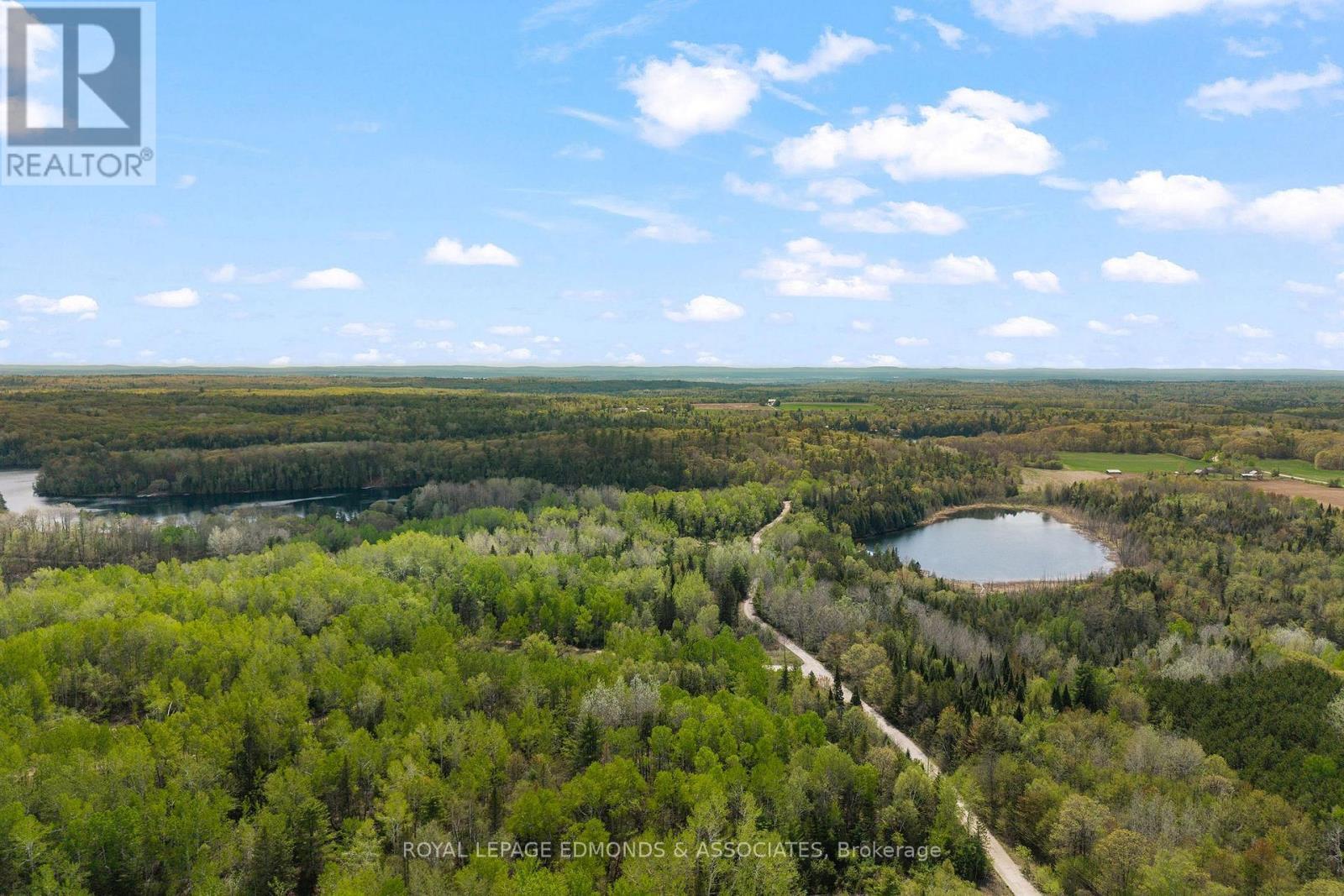 












164 GARDEN LAKE TRAIL

,
Whitewater Region,




Ontario
K0J1Y0

