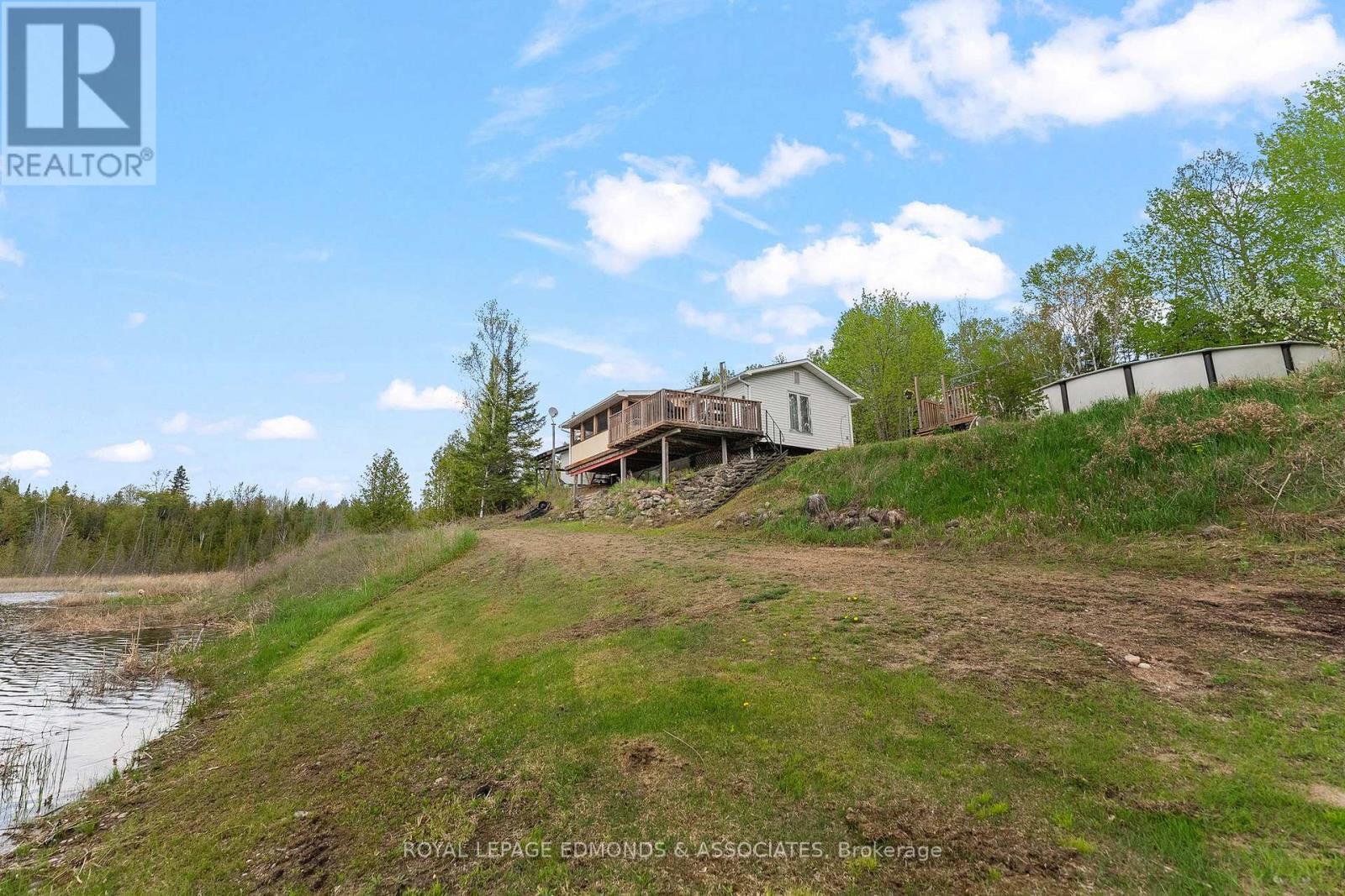 












164 GARDEN LAKE TRAIL

,
Whitewater Region,




Ontario
K0J1Y0


