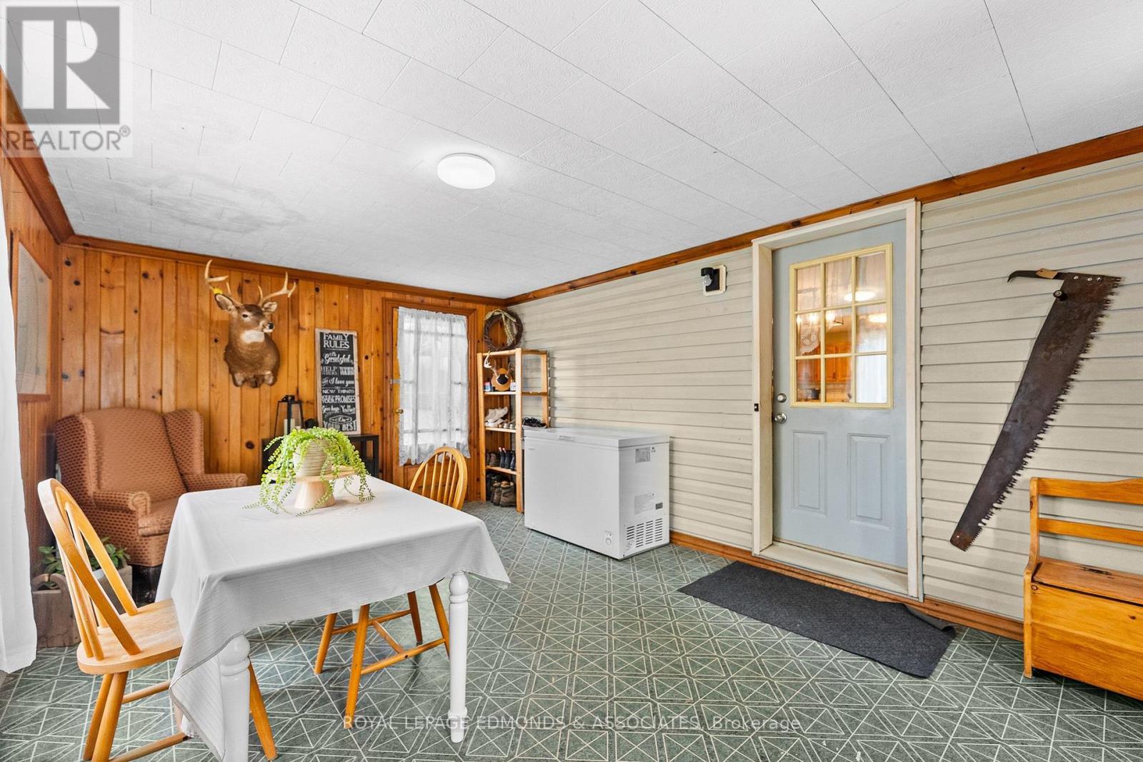 












164 GARDEN LAKE TRAIL

,
Whitewater Region,




Ontario
K0J1Y0

