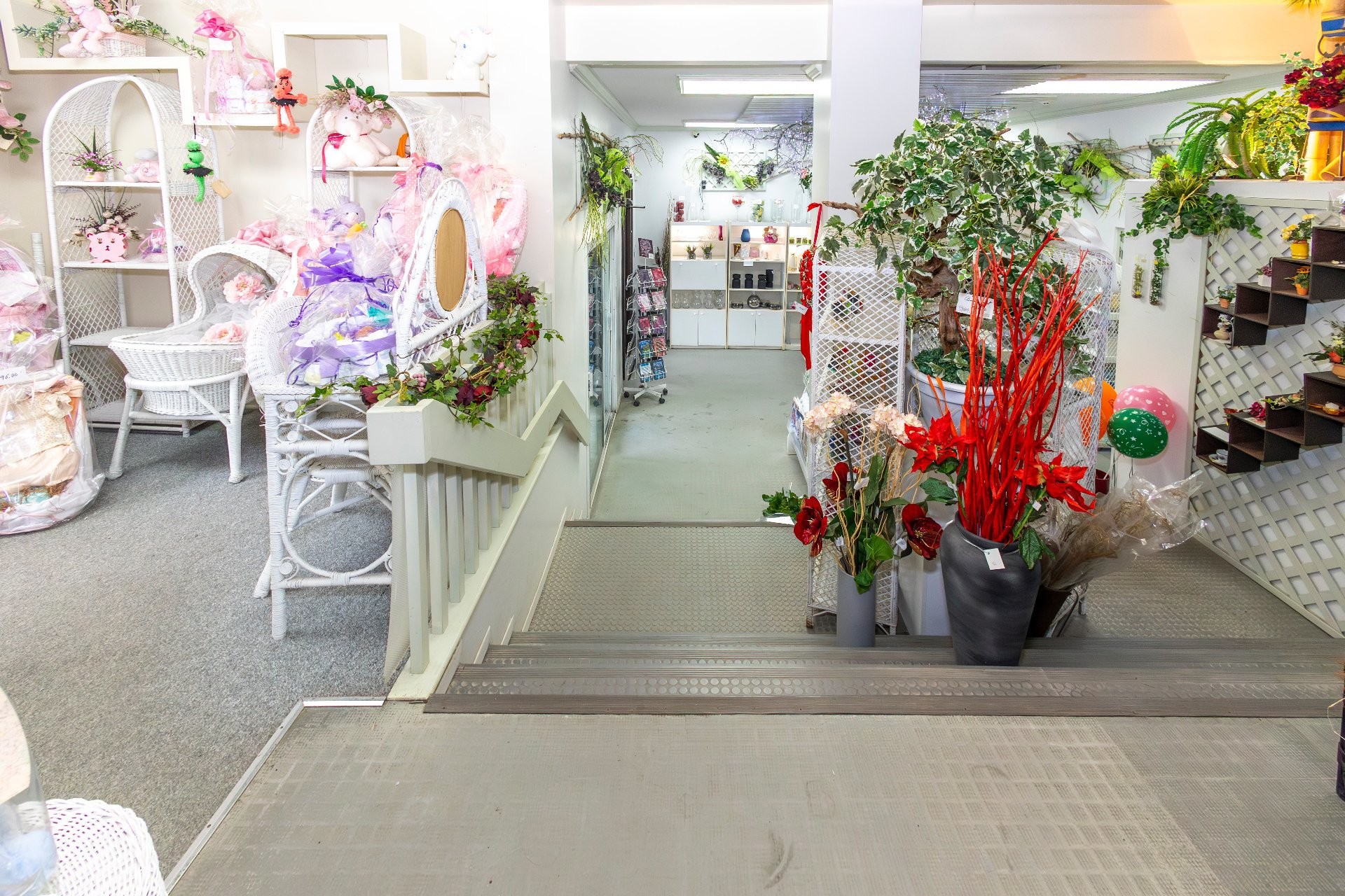 









28


Rue Dubois

,
Saint-Eustache,




QC
J7R1W7

