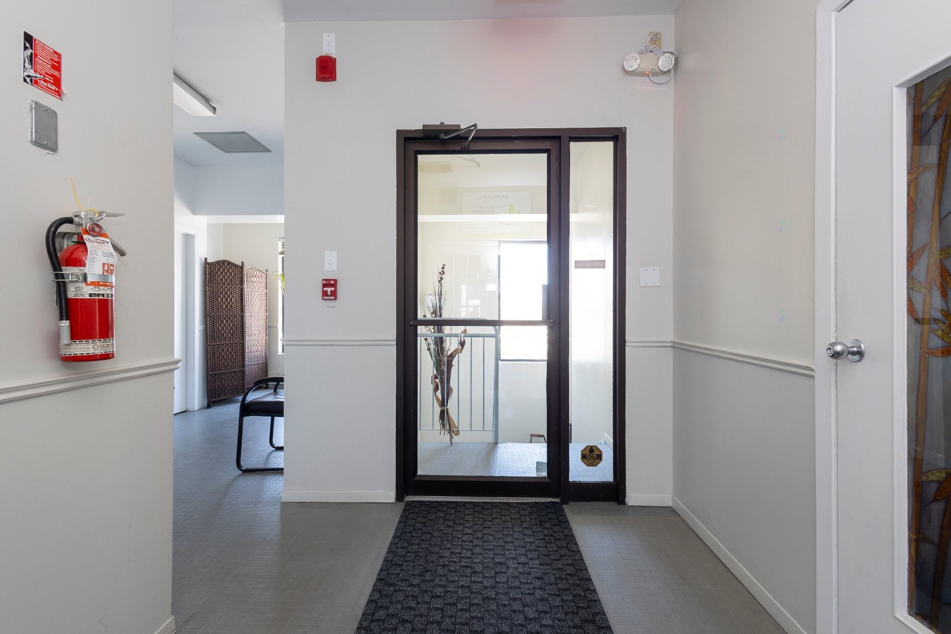 









28


Rue Dubois

,
Saint-Eustache,




QC
J7R1W7

