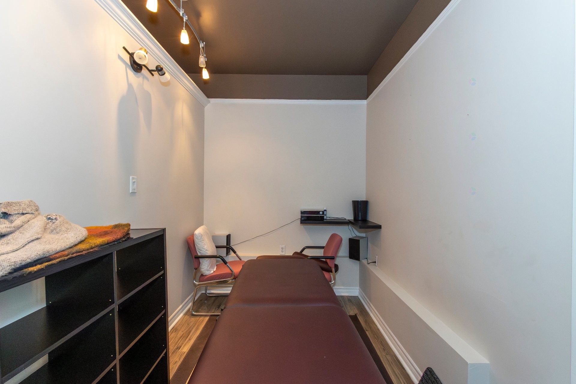 









28


Rue Dubois

,
Saint-Eustache,




QC
J7R1W7

