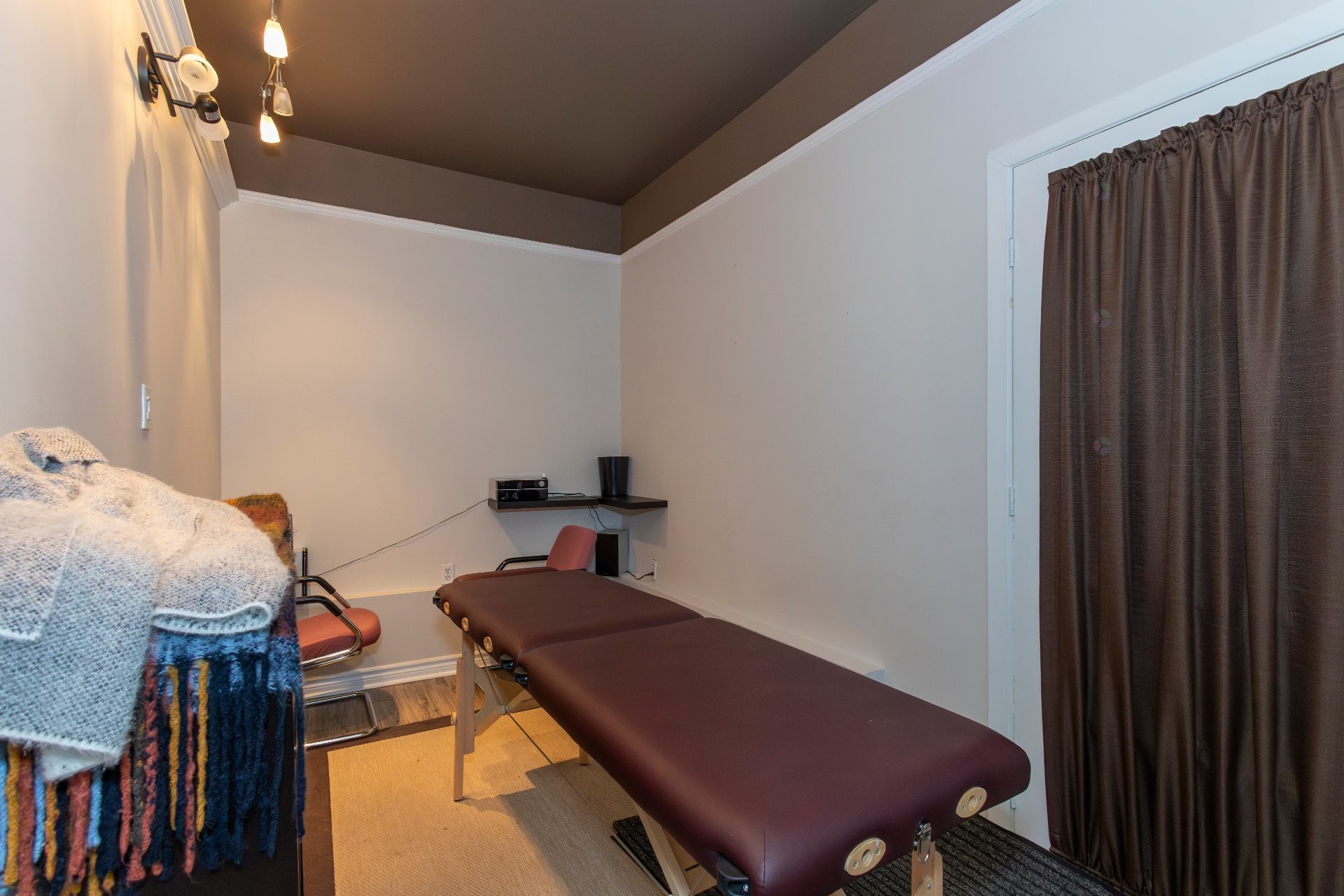 









28


Rue Dubois

,
Saint-Eustache,




QC
J7R1W7

