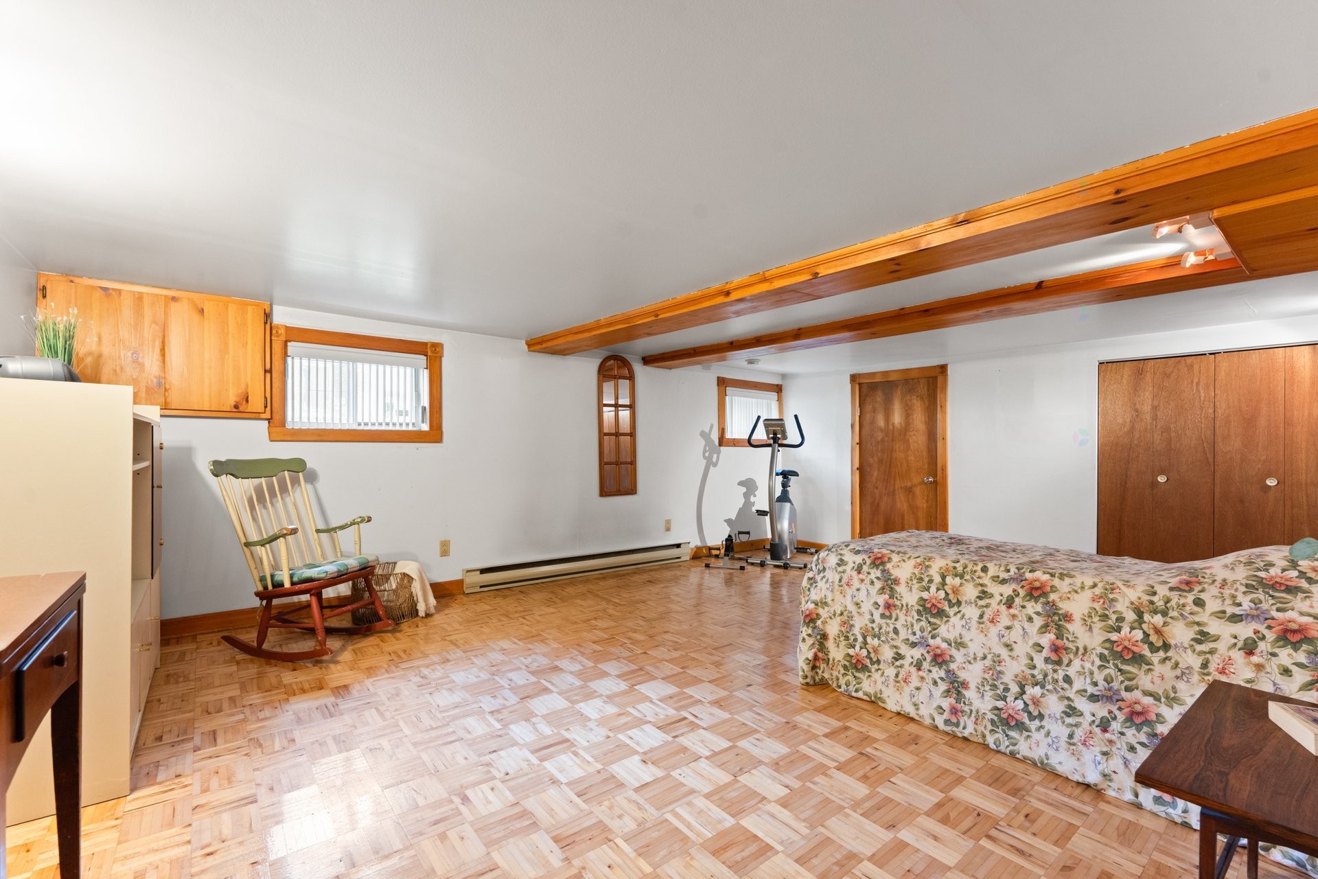 









2545


Av. Mercier

,
Montréal (Mercier/Hochelaga-Maisonneuve),




QC
H1L5H5

