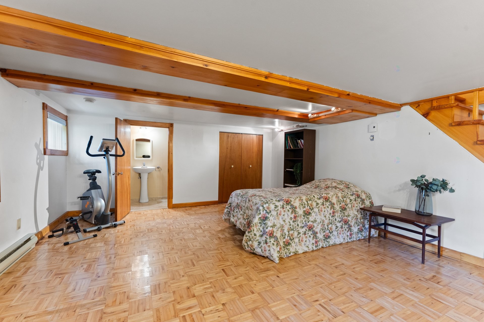 









2545


Av. Mercier

,
Montréal (Mercier/Hochelaga-Maisonneuve),




QC
H1L5H5

