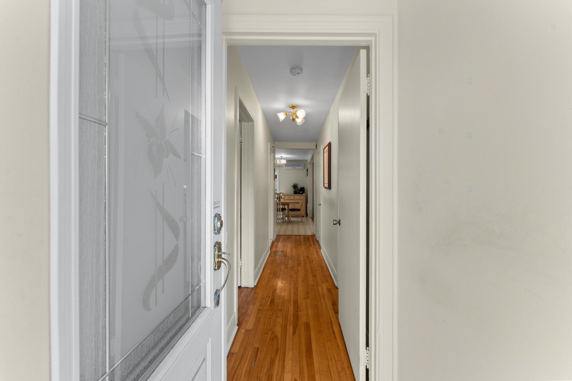 









2545


Av. Mercier

,
Montréal (Mercier/Hochelaga-Maisonneuve),




QC
H1L5H5

