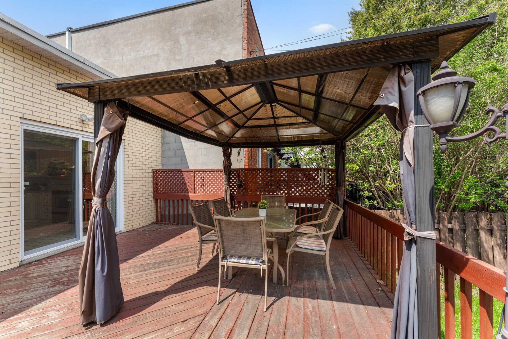 









2545


Av. Mercier

,
Montréal (Mercier/Hochelaga-Maisonneuve),




QC
H1L5H5

