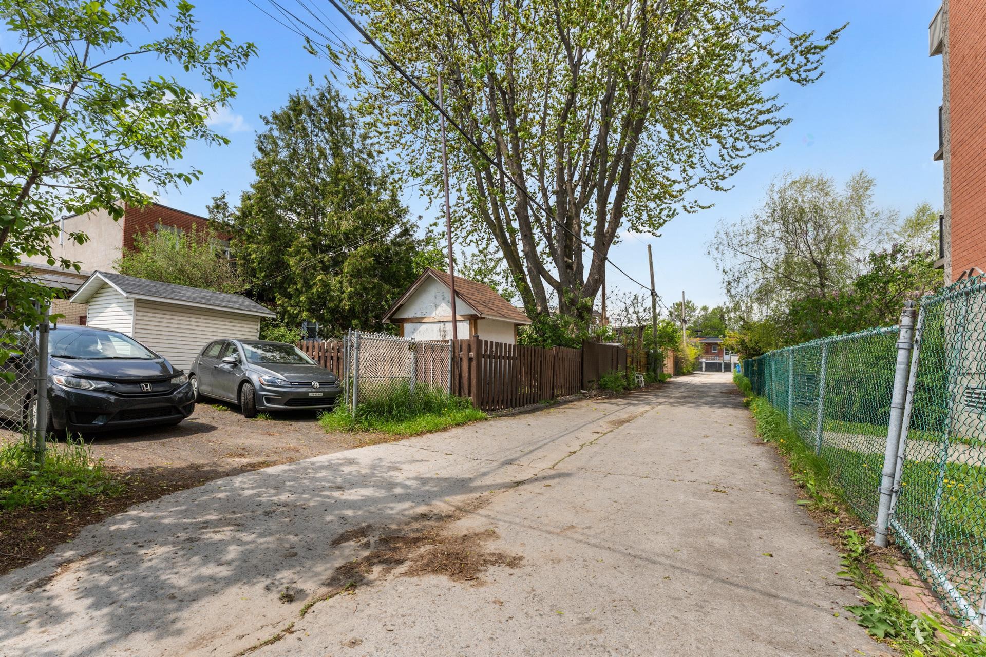 









2545


Av. Mercier

,
Montréal (Mercier/Hochelaga-Maisonneuve),




QC
H1L5H5

