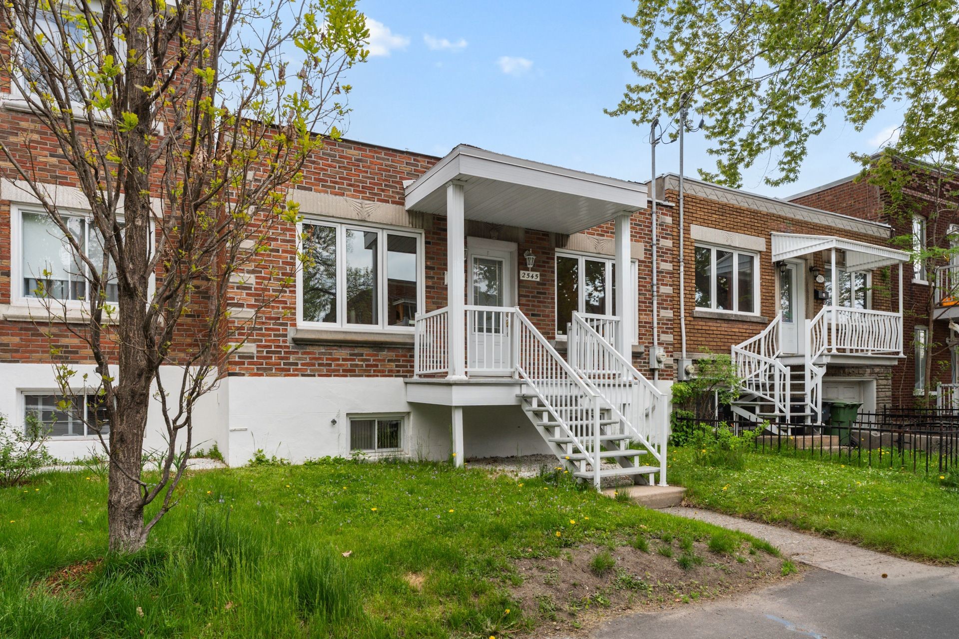 









2545


Av. Mercier

,
Montréal (Mercier/Hochelaga-Maisonneuve),




QC
H1L5H5

