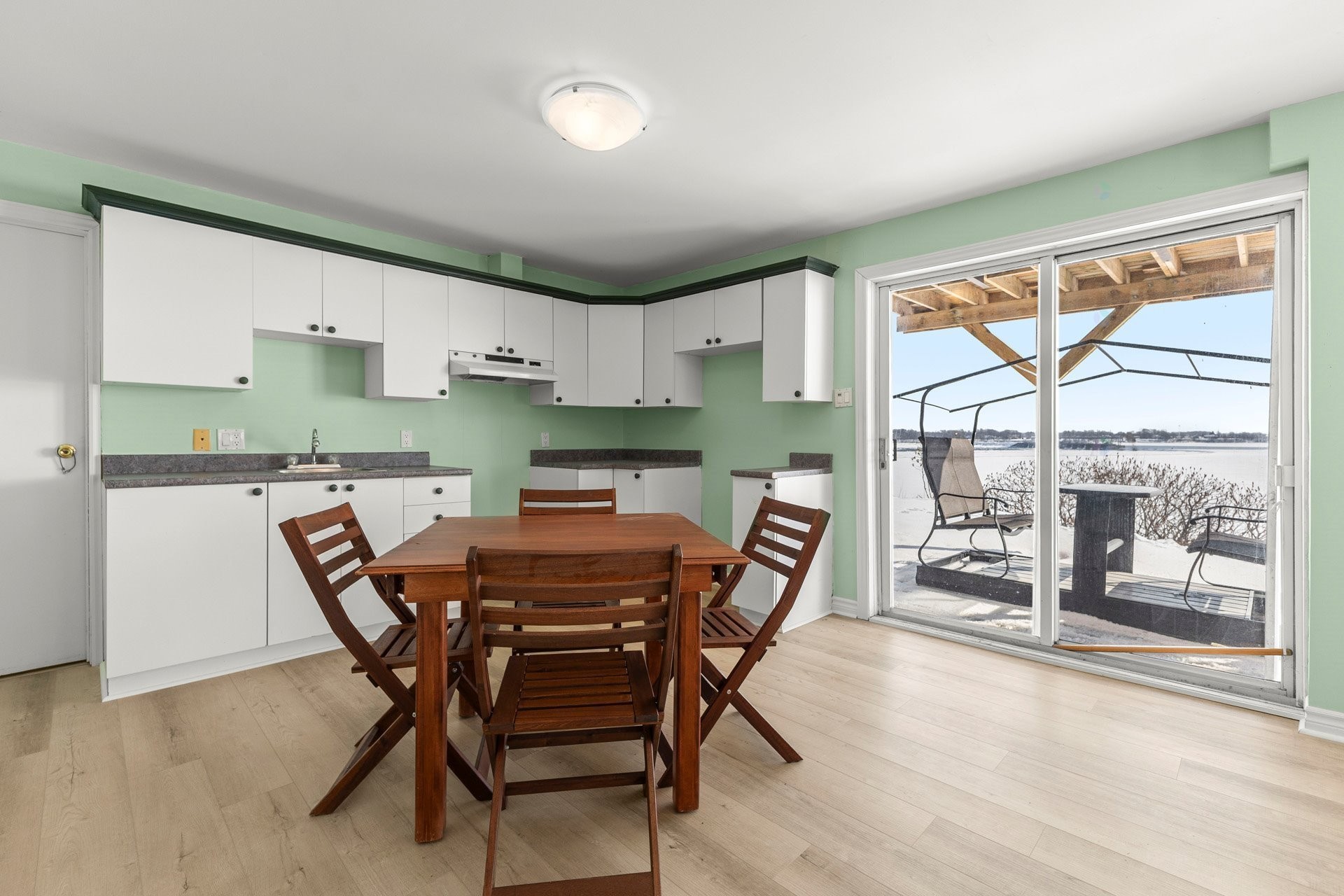 









183


Ch. du Fleuve

,
Pointe-des-Cascades,




QC
J0P1M0

