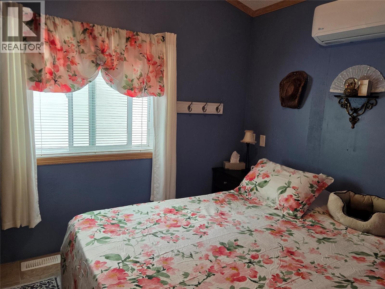 












4354 Highway 3 Unit# 88

,
Keremeos,







British Columbia
V0X1N1

