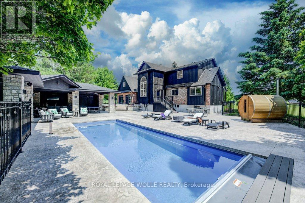 












8466 SIDEROAD 30

,
Centre Wellington,




Ontario
N0B2K0

