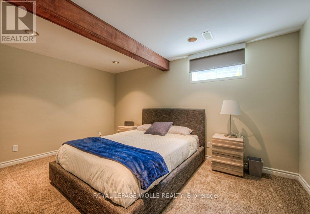 












8466 SIDEROAD 30

,
Centre Wellington,




Ontario
N0B2K0

