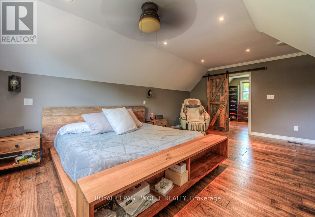 












8466 SIDEROAD 30

,
Centre Wellington,




Ontario
N0B2K0

