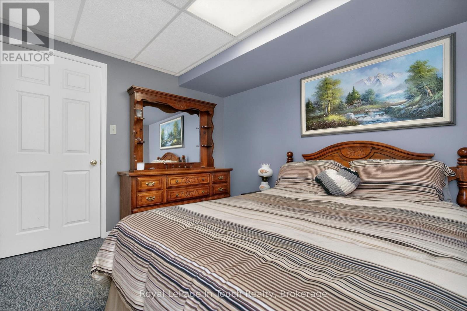 












101 PEEL STREET

,
Penetanguishene,




Ontario
L9M1C3

