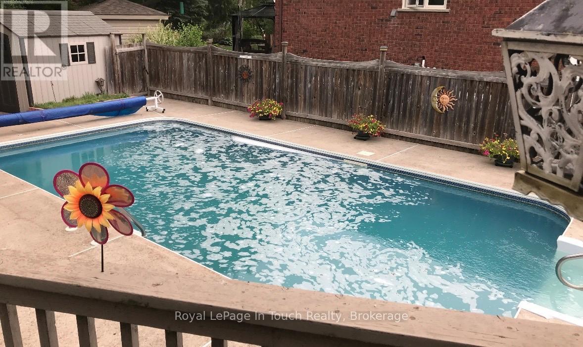 












101 PEEL STREET

,
Penetanguishene,




Ontario
L9M1C3

