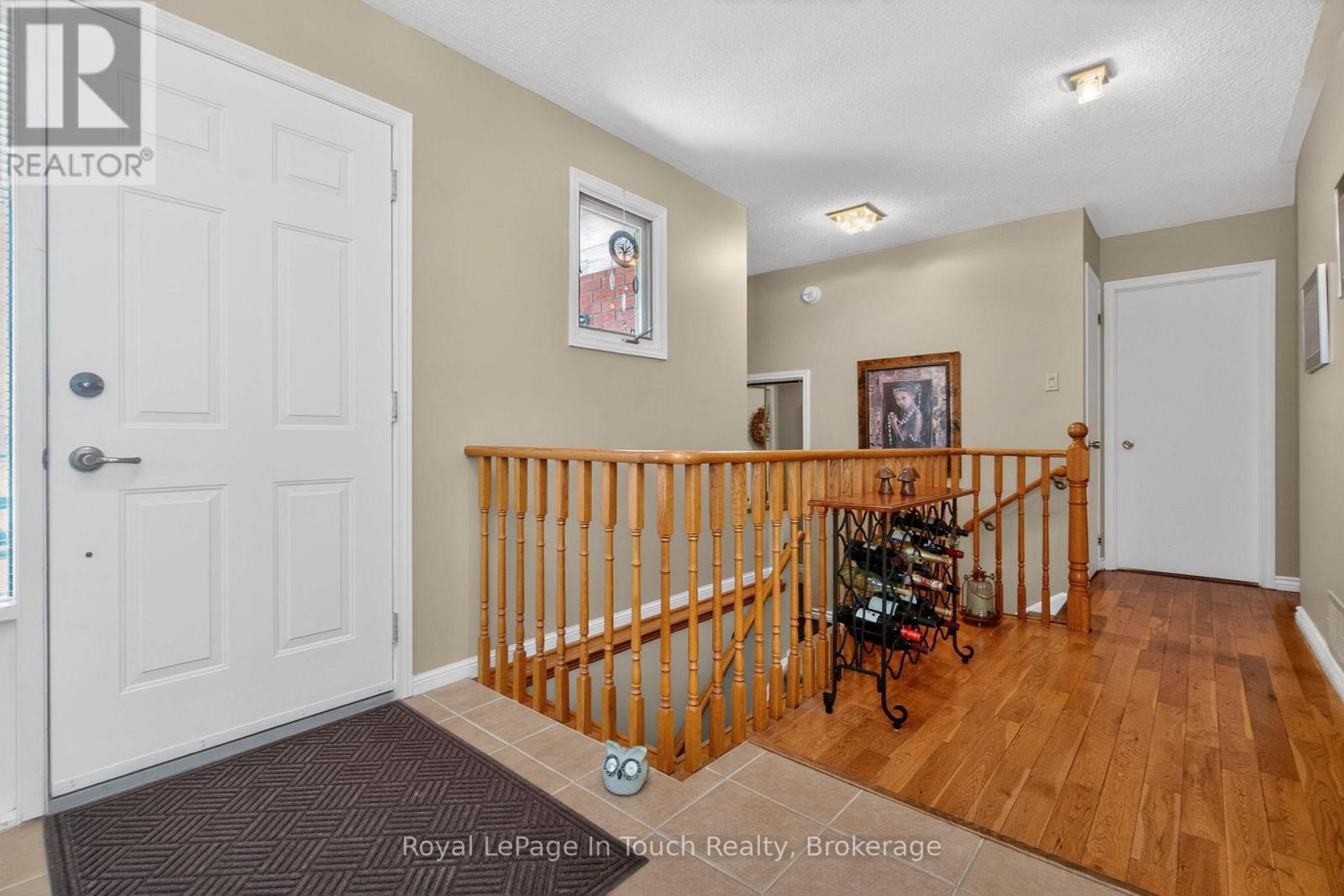 












101 PEEL STREET

,
Penetanguishene,




Ontario
L9M1C3

