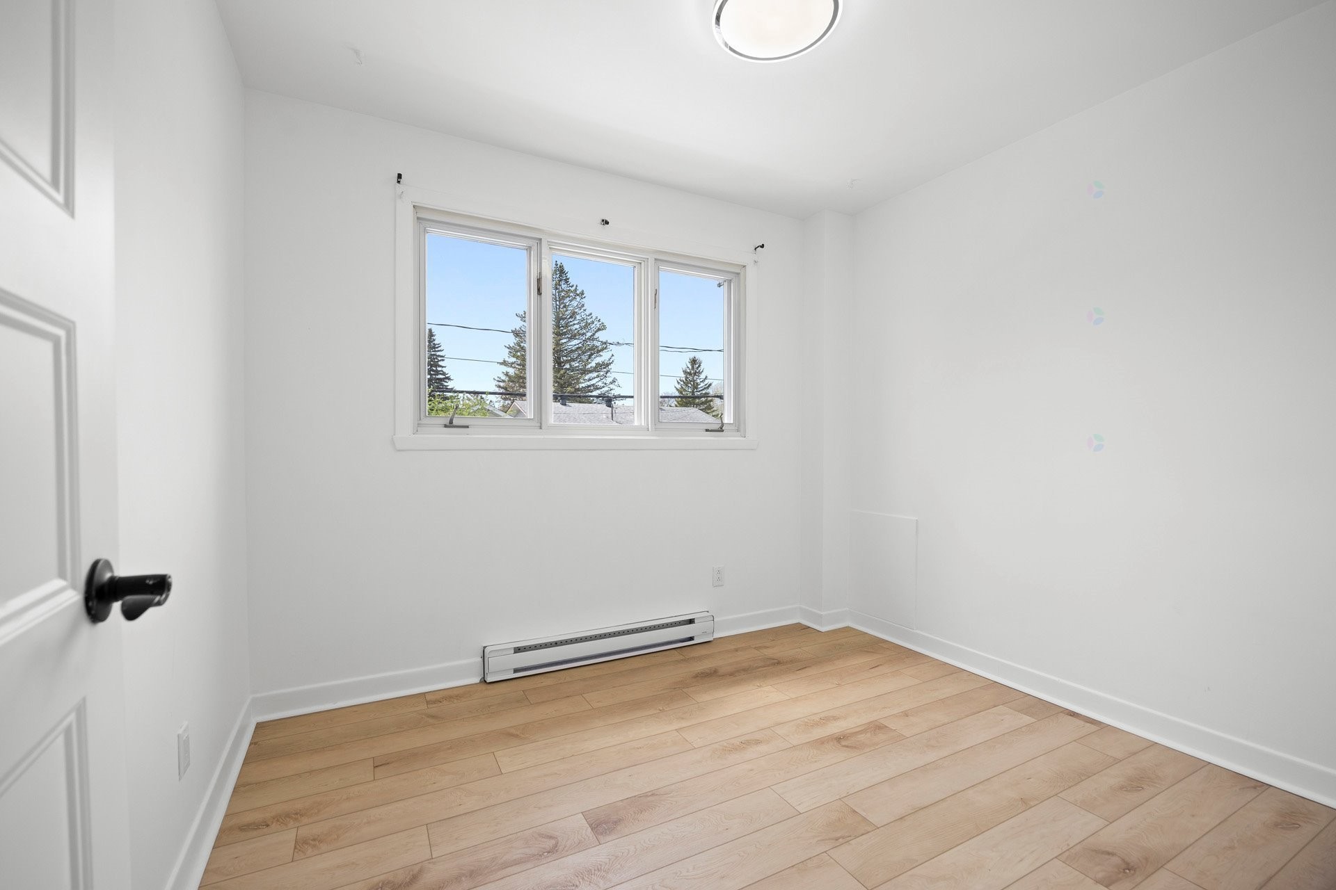 









552


Rue Hugo

,
Laval (Fabreville),




QC
H7P3L9

