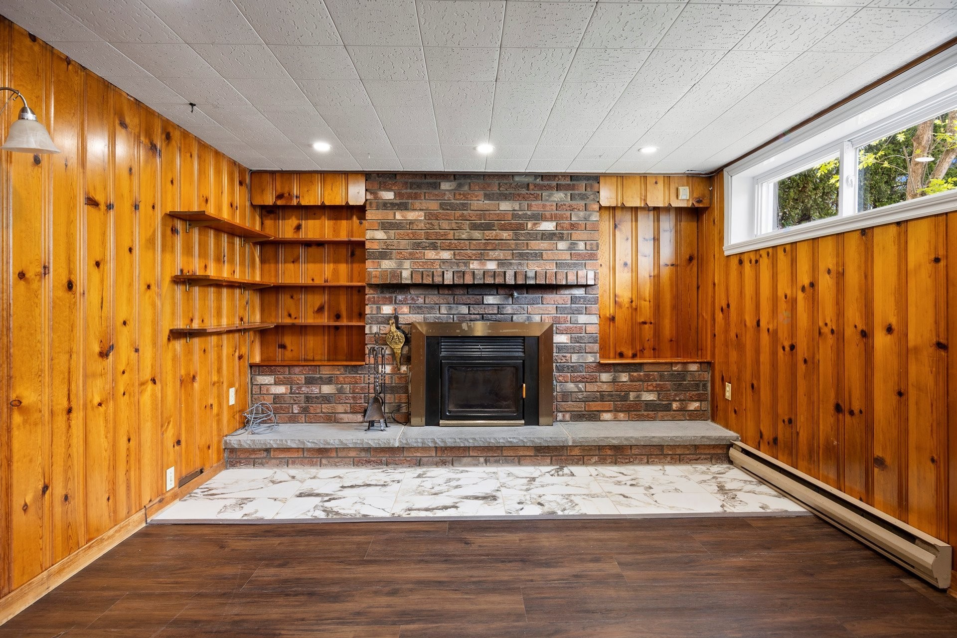 









552


Rue Hugo

,
Laval (Fabreville),




QC
H7P3L9

