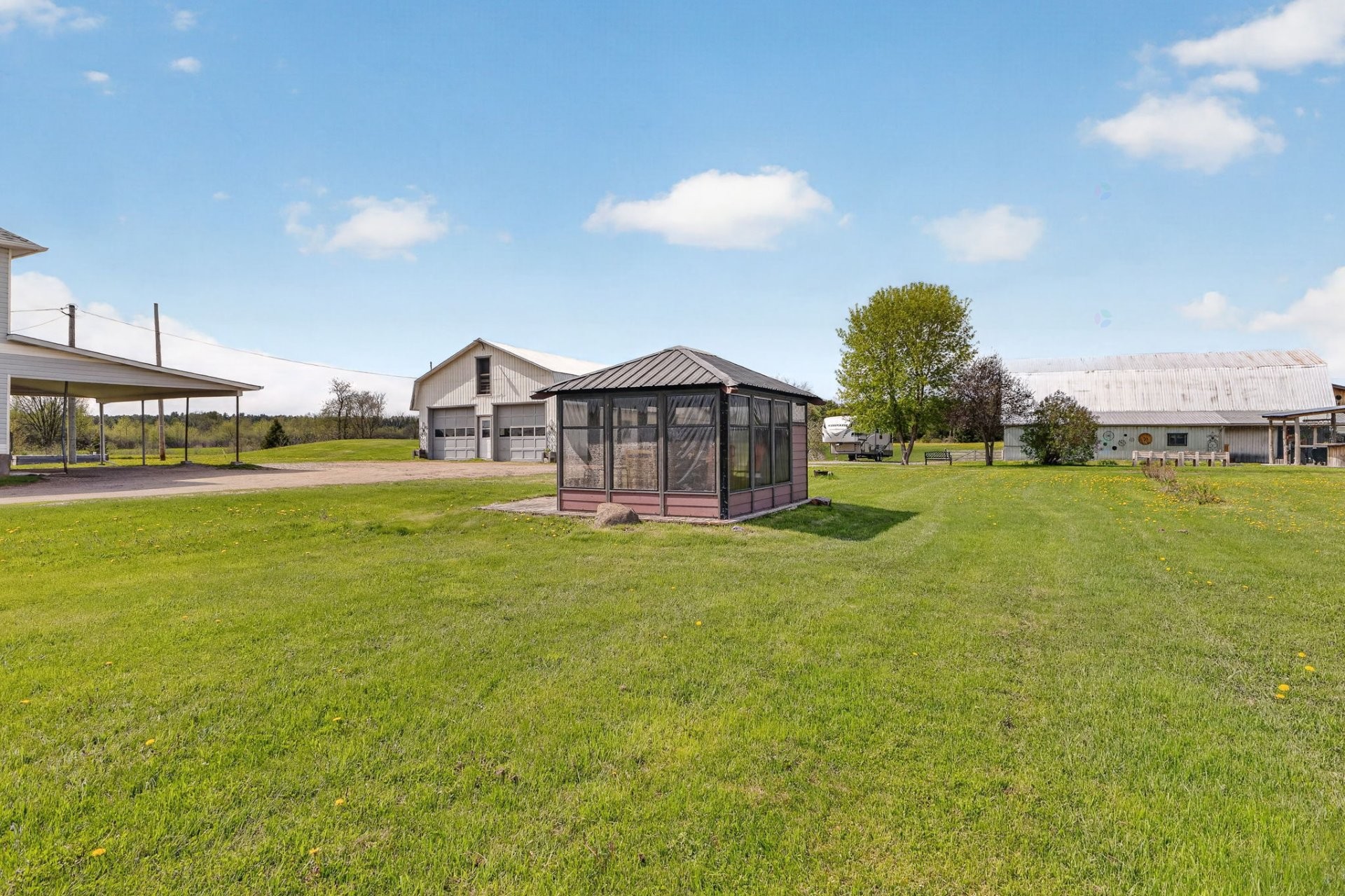 









1078


Ch. Cadieux

,
L'Ange-Gardien,







QC
J8L0P7

