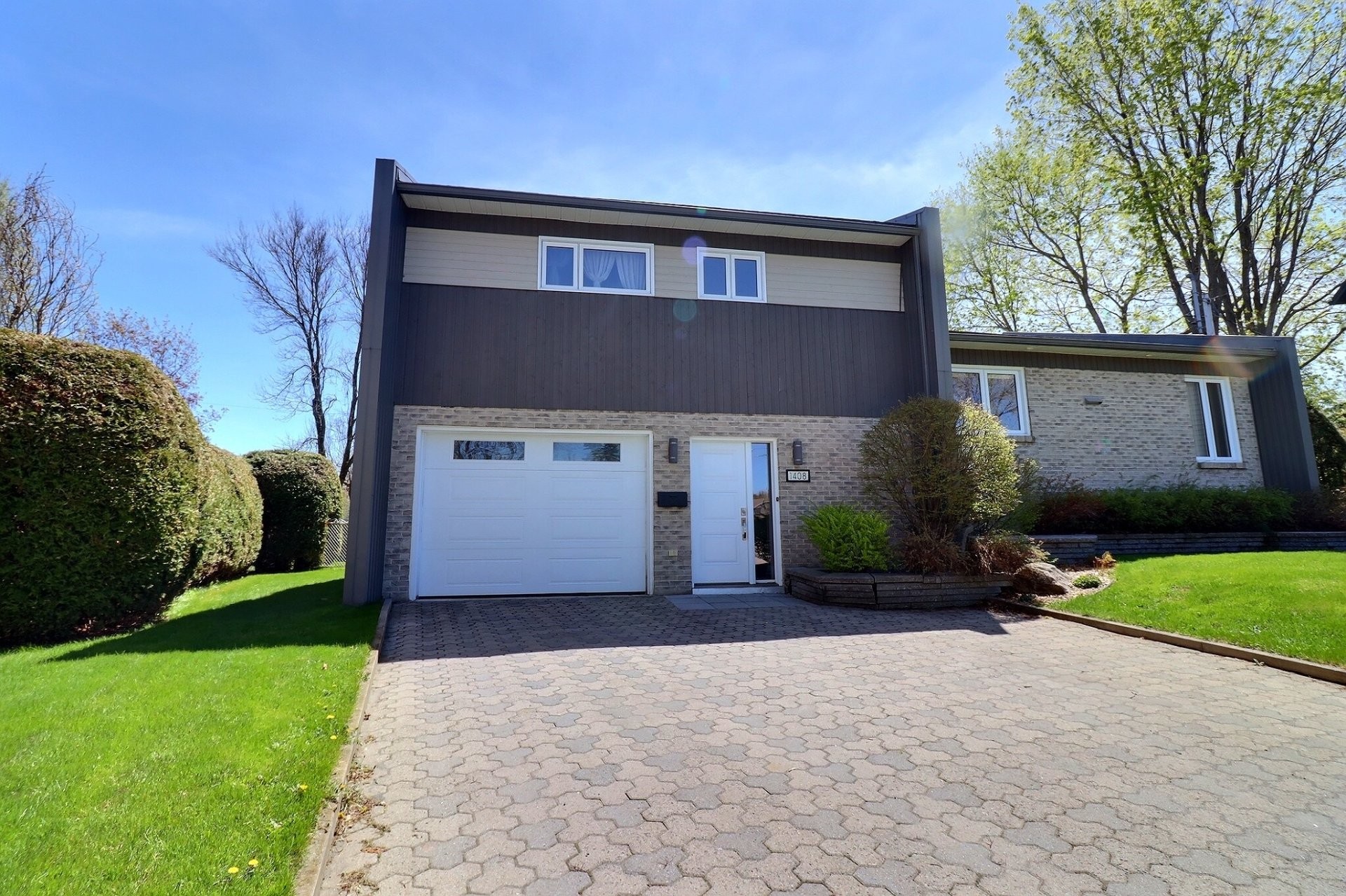 









1408


Rue de la Rocaille

,
L'Ancienne-Lorette,




QC
G2E5A4

