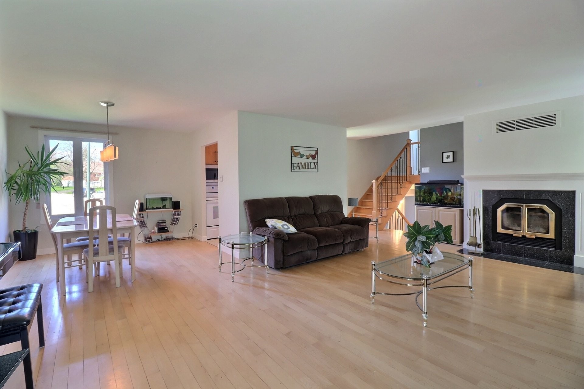 









1408


Rue de la Rocaille

,
L'Ancienne-Lorette,




QC
G2E5A4

