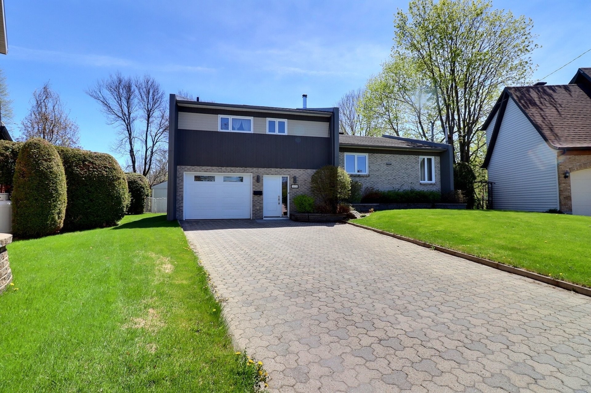 









1408


Rue de la Rocaille

,
L'Ancienne-Lorette,




QC
G2E5A4

