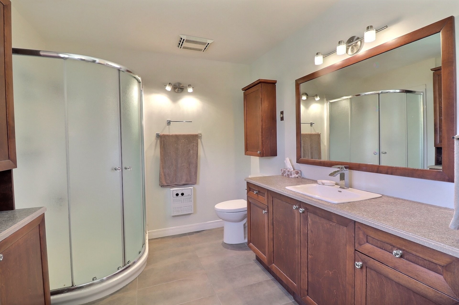 









1408


Rue de la Rocaille

,
L'Ancienne-Lorette,




QC
G2E5A4

