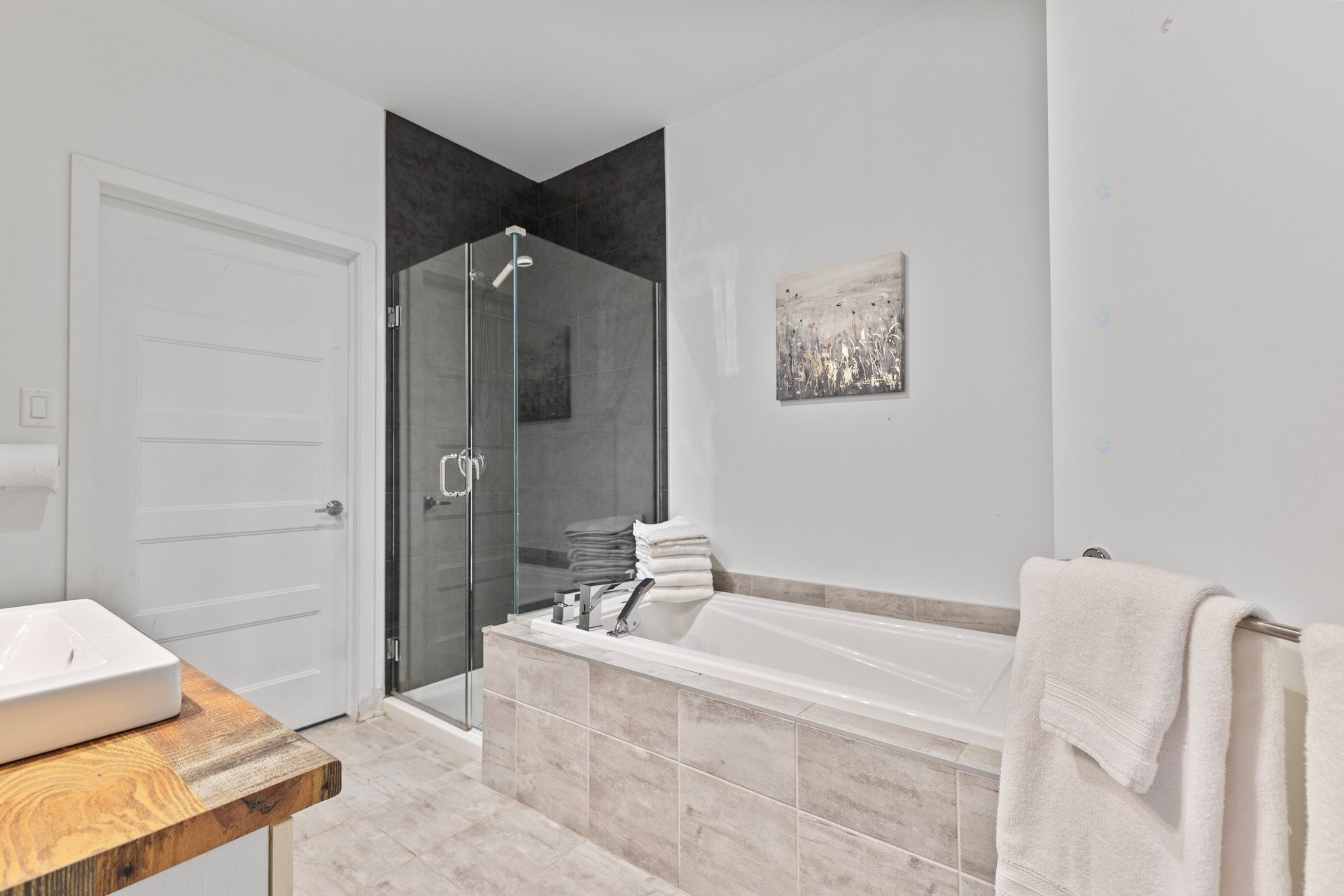 









7255


Rue de Lunan

, 223,
Brossard,




QC
J4Y0N4

