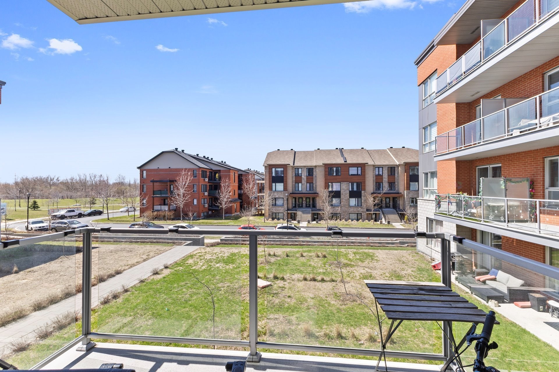 









7255


Rue de Lunan

, 223,
Brossard,




QC
J4Y0N4

