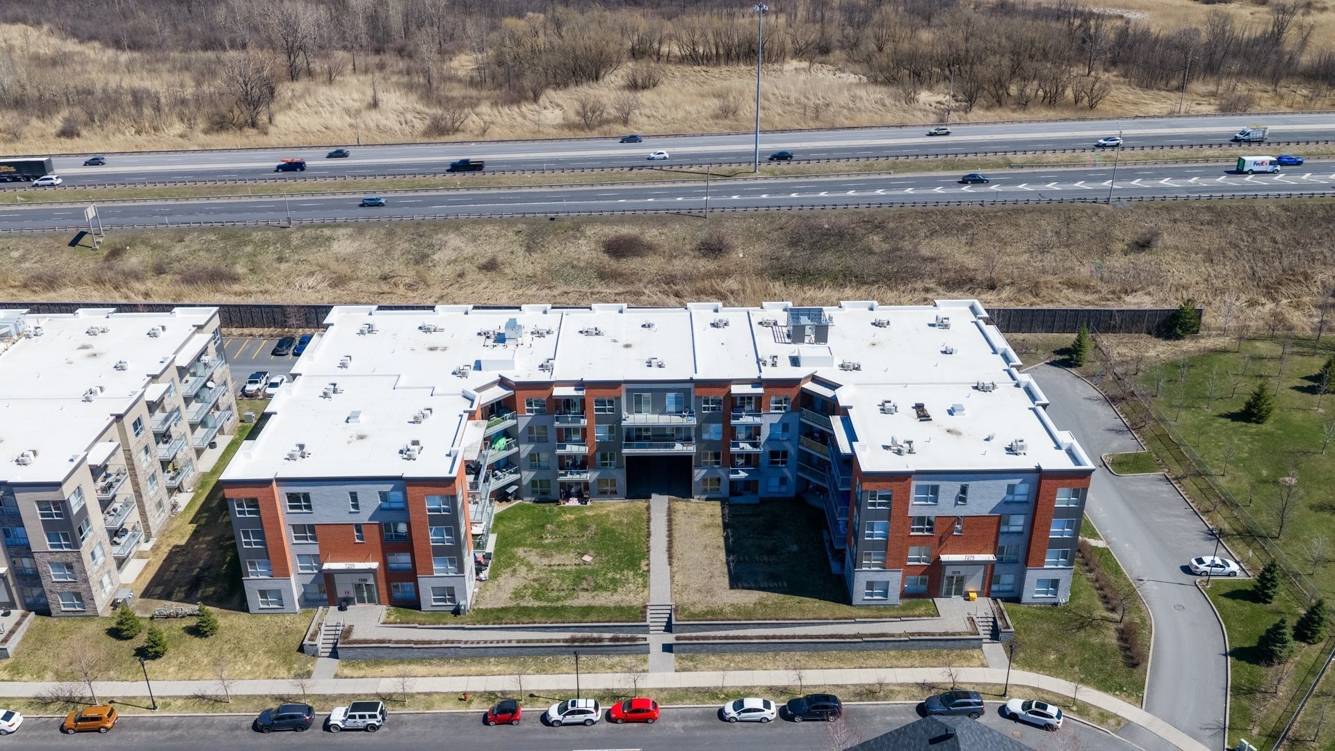









7255


Rue de Lunan

, 223,
Brossard,




QC
J4Y0N4


