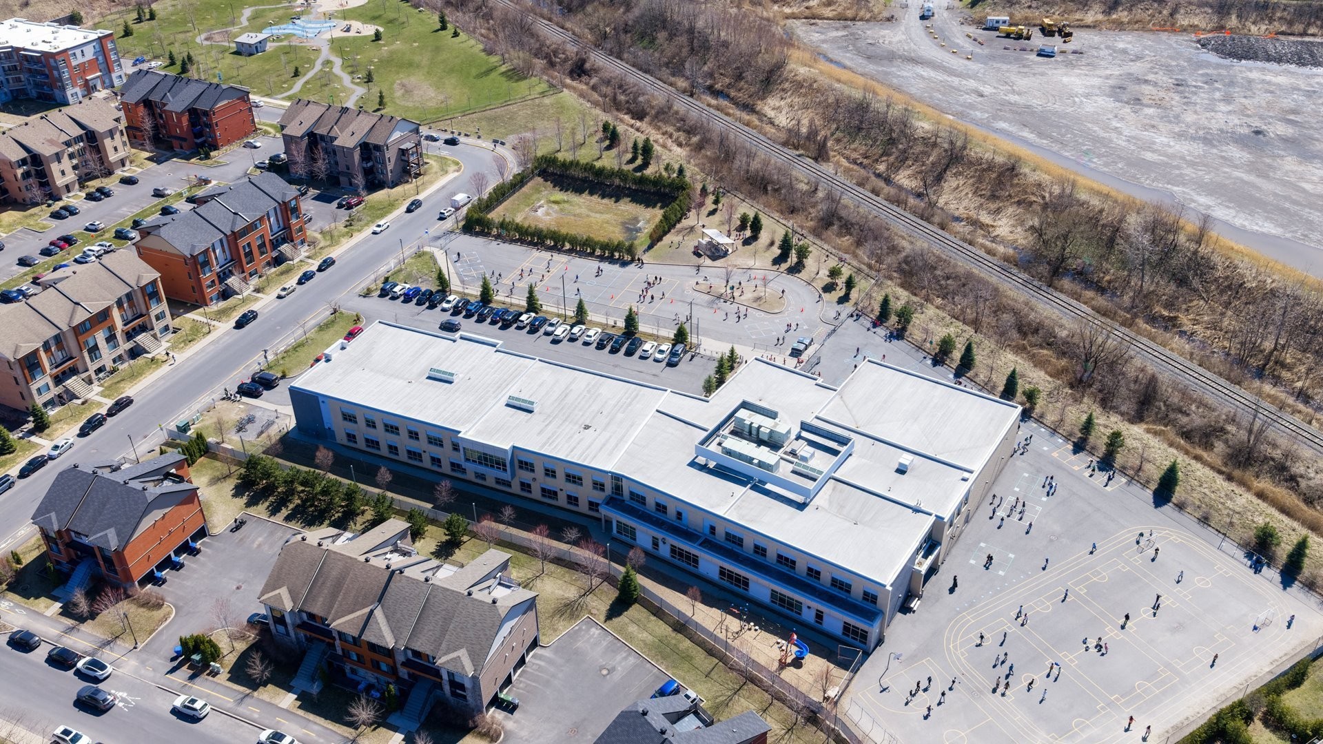 









7255


Rue de Lunan

, 223,
Brossard,




QC
J4Y0N4


