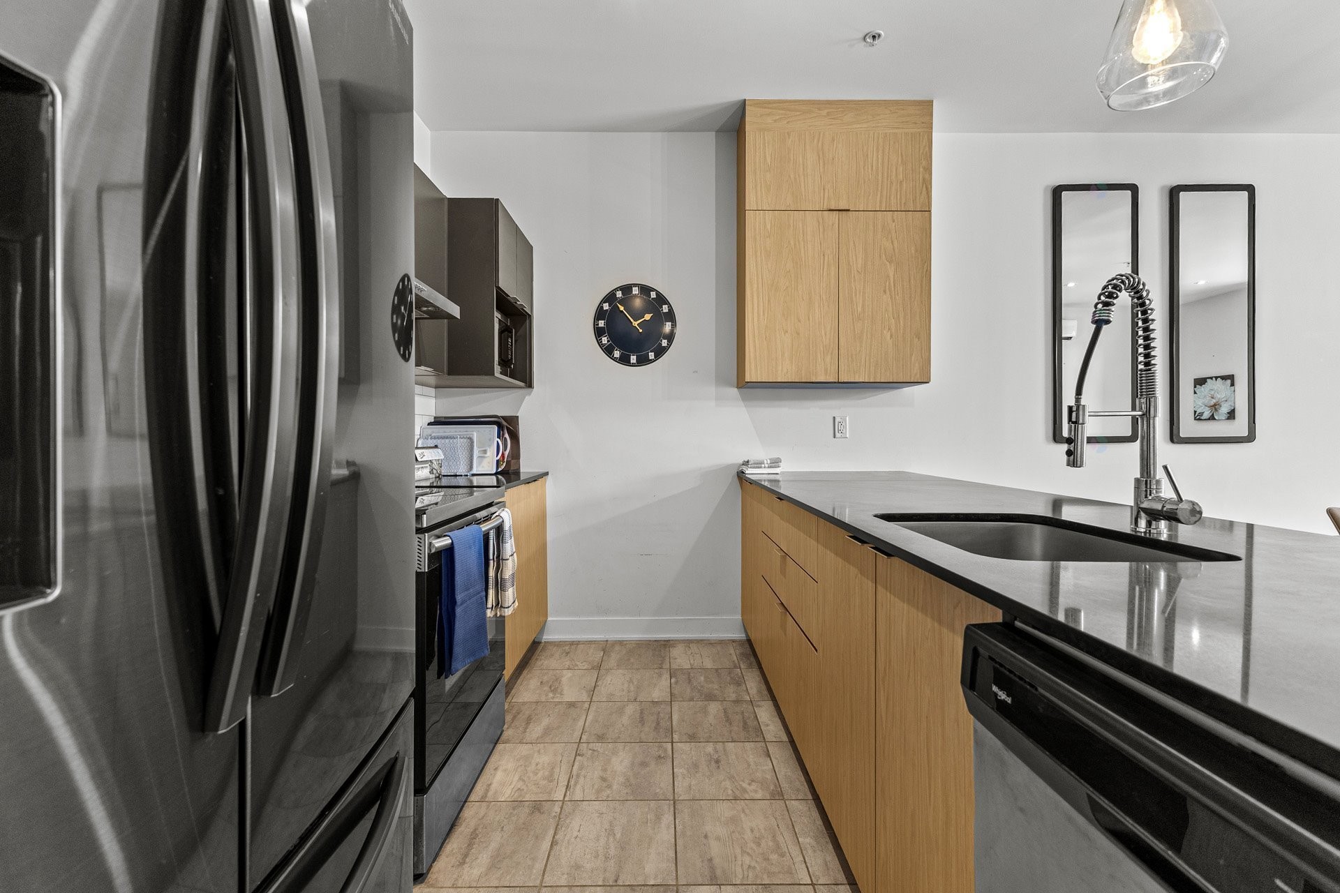 









7255


Rue de Lunan

, 223,
Brossard,




QC
J4Y0N4

