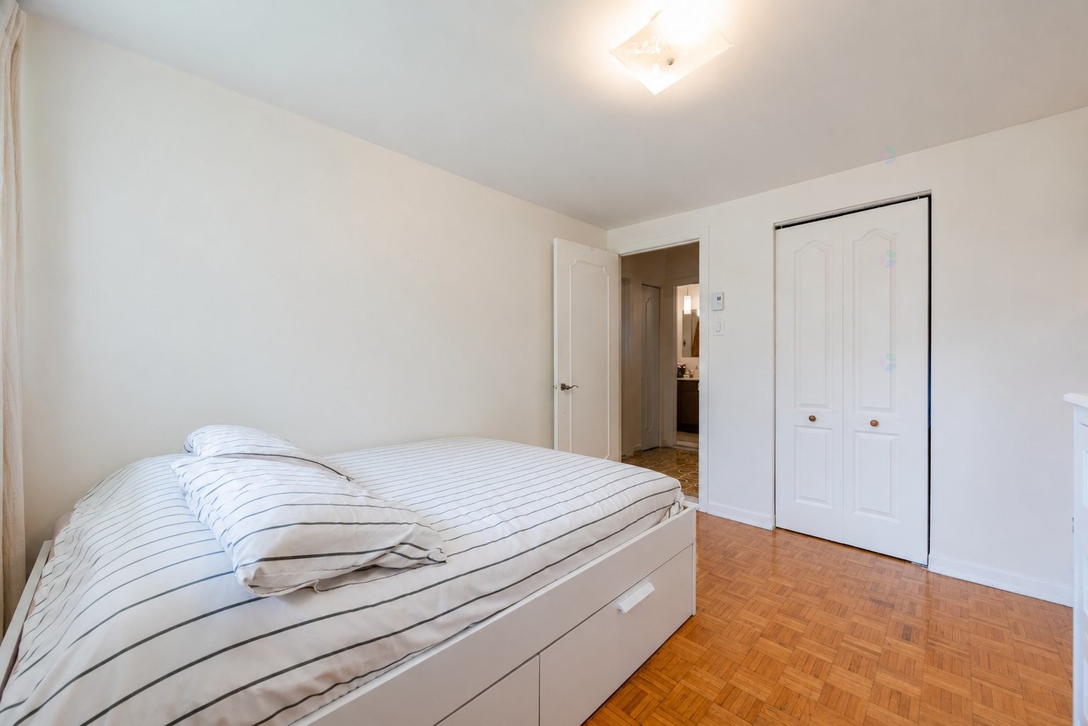 









1055

 - 1059


Rue Montpellier

,
Montréal (Saint-Laurent),




QC
H4L4R3

