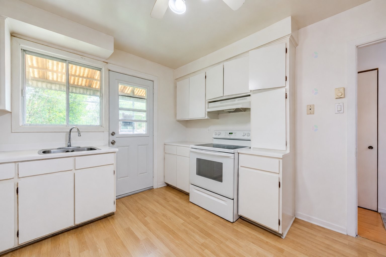 









1055

 - 1059


Rue Montpellier

,
Montréal (Saint-Laurent),




QC
H4L4R3


