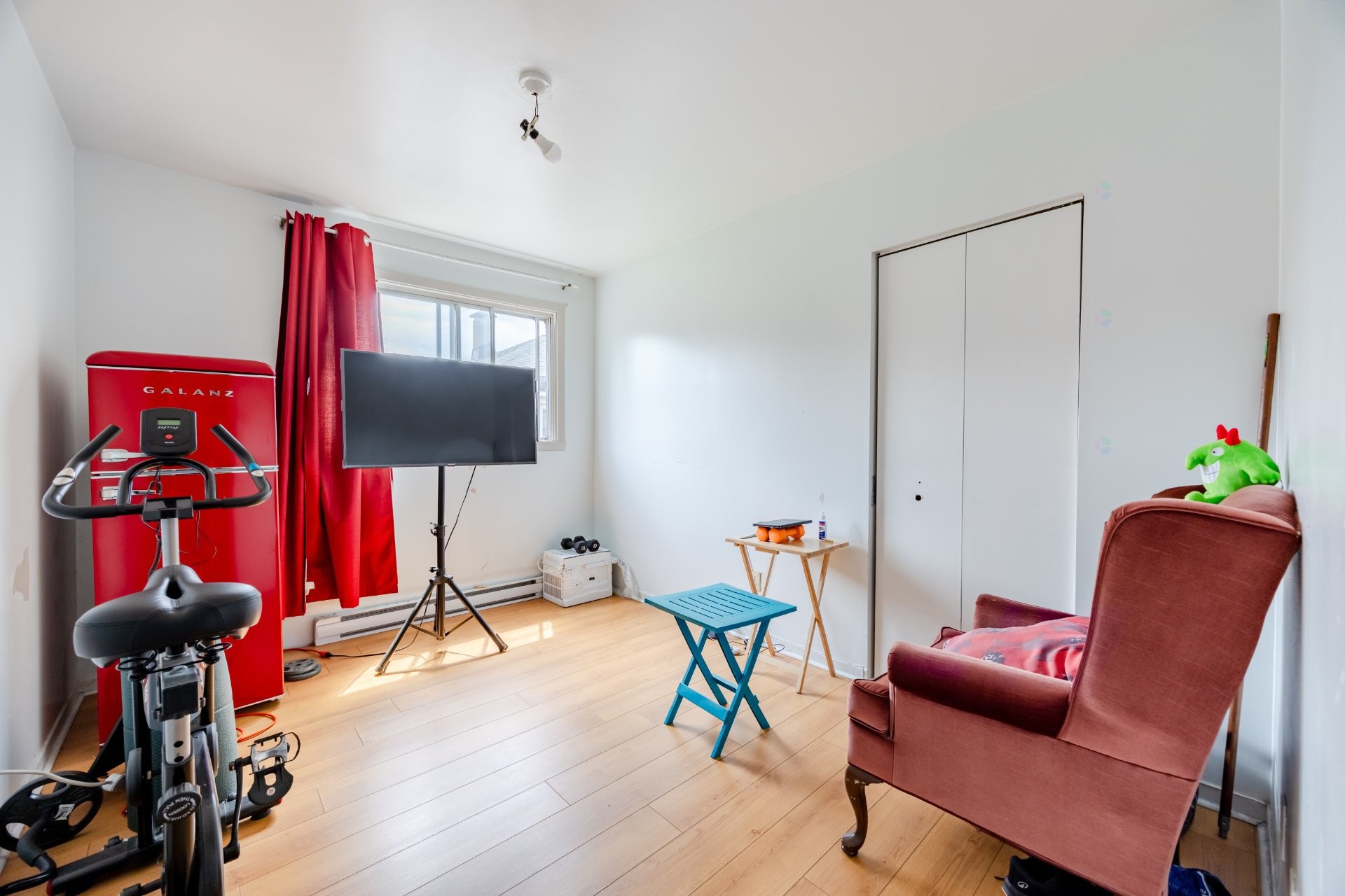 









1055

 - 1059


Rue Montpellier

,
Montréal (Saint-Laurent),




QC
H4L4R3

