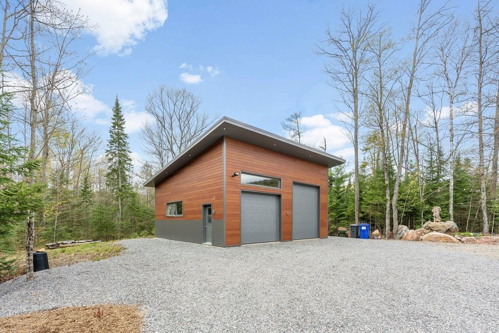 









25


Ch. Thibault

,
Val-des-Monts,




QC
J8N4H6

