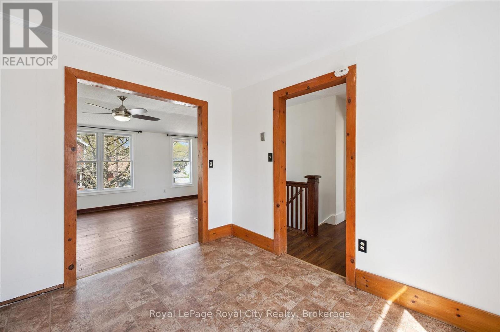 












199 NEEVE STREET

,
Guelph (St. Patrick's Ward),




Ontario
N1E5S5

