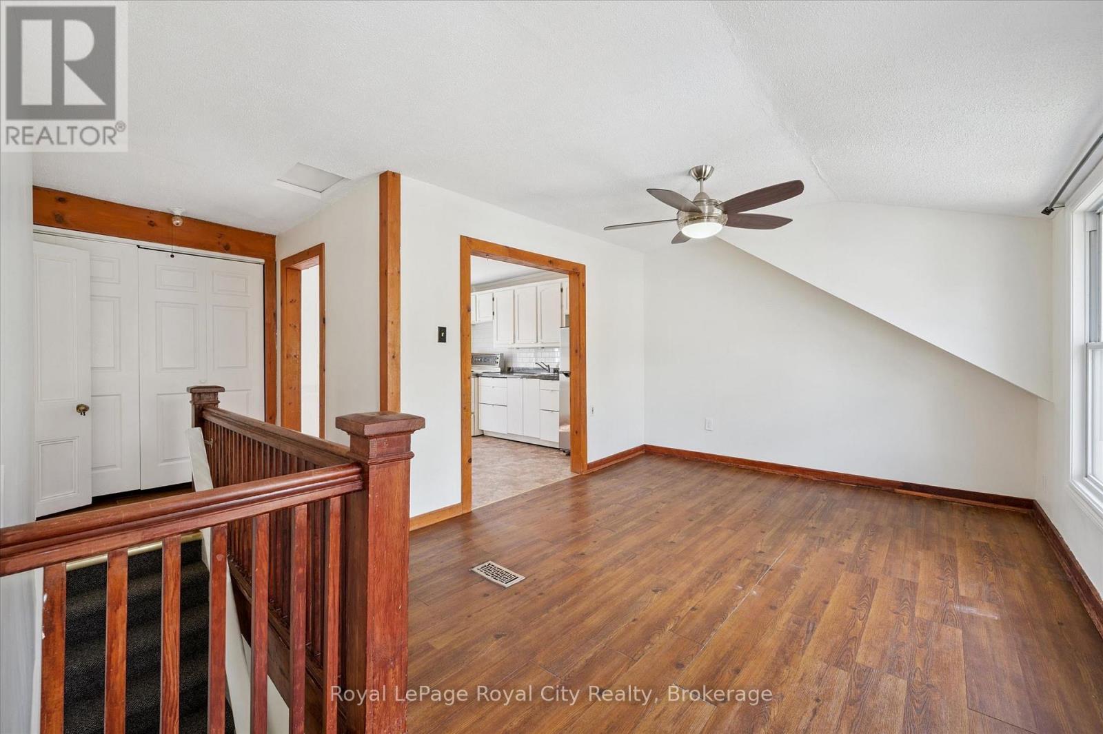 












199 NEEVE STREET

,
Guelph (St. Patrick's Ward),




Ontario
N1E5S5

