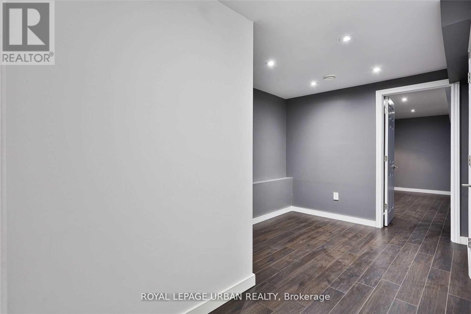 












323 ONTARIO STREET

,
Toronto,




Ontario
M5A2V8

