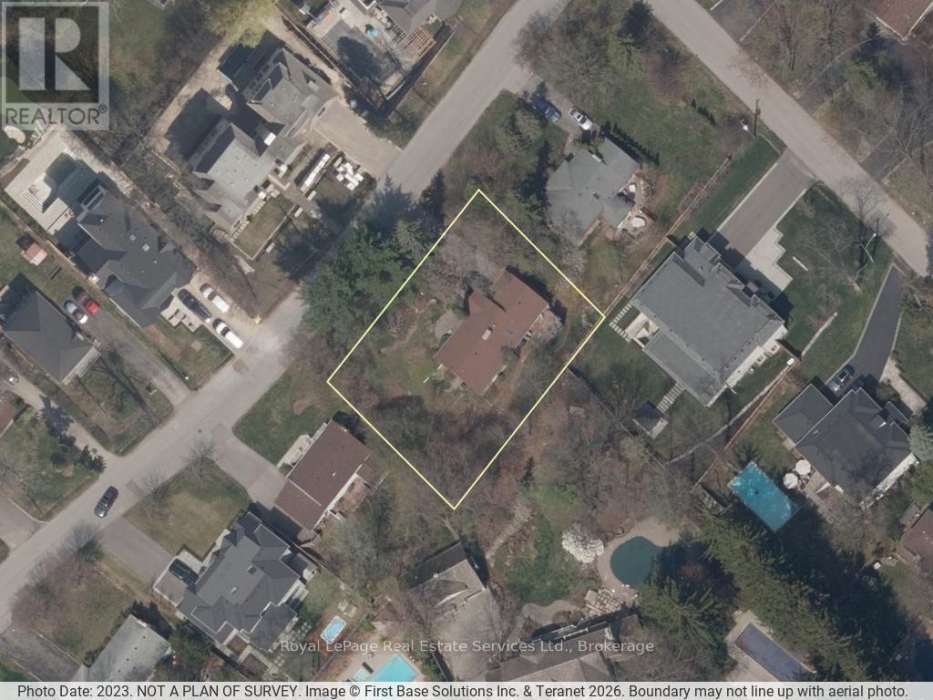 












1118 MELVIN AVENUE

,
Oakville (MO Morrison),




Ontario
L6J2V9

