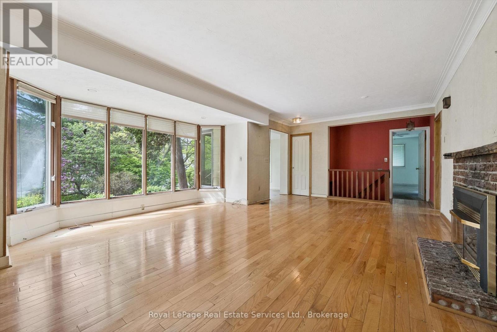 












1118 MELVIN AVENUE

,
Oakville (MO Morrison),




Ontario
L6J2V9

