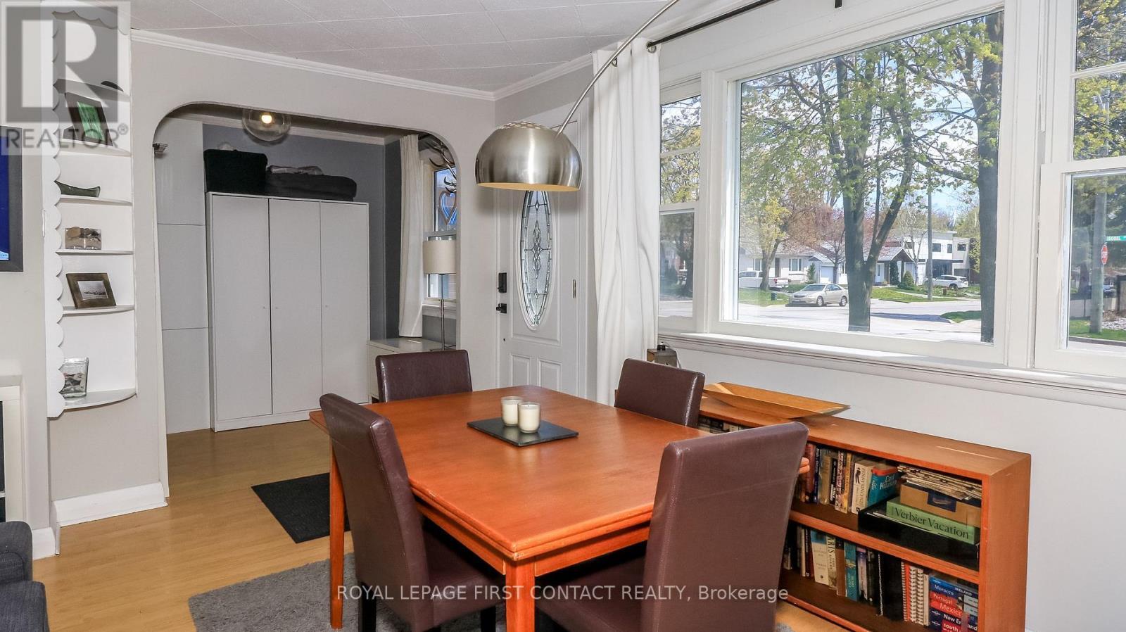 












181 NAPIER STREET

,
Barrie,




Ontario
L4M1W9

