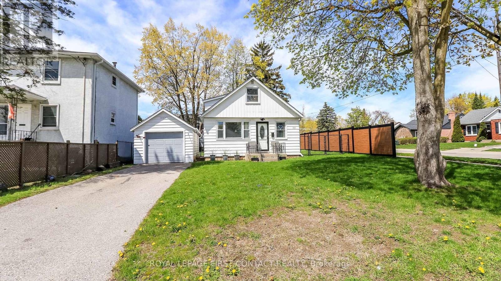 












181 NAPIER STREET

,
Barrie,




Ontario
L4M1W9

