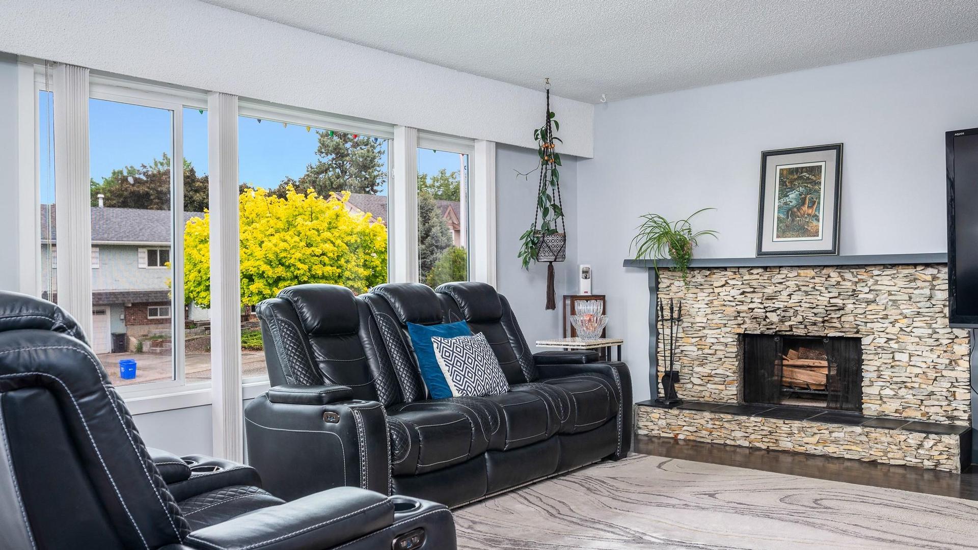 









1206


43

Avenue,
Vernon,




BC
V1T 8C9

